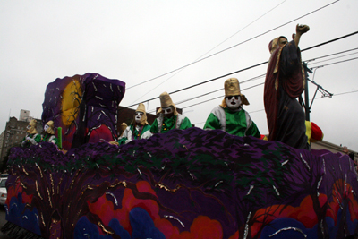 Krewe-of-Pontchartrain-Mardi-Gras-2008-New-Orleans-5366