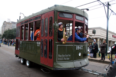 Krewe-of-Pontchartrain-Mardi-Gras-2008-New-Orleans-5441