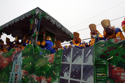 Krewe-of-Pontchartrain-Mardi-Gras-2008-New-Orleans-5456