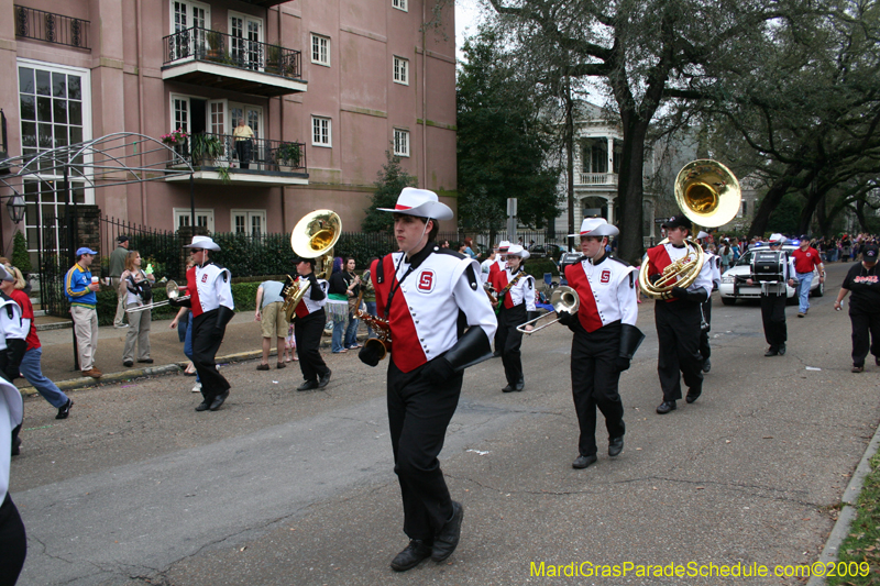 2009-Krewe-of-Pontchartrain-New-Orleans-Mardi-Gras-0546