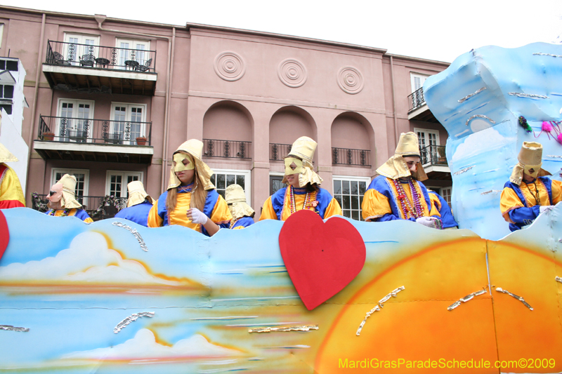 2009-Krewe-of-Pontchartrain-New-Orleans-Mardi-Gras-0583