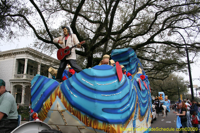 2009-Krewe-of-Pontchartrain-New-Orleans-Mardi-Gras-0589