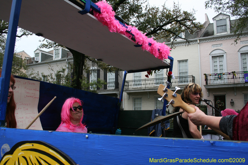 2009-Krewe-of-Pontchartrain-New-Orleans-Mardi-Gras-0609