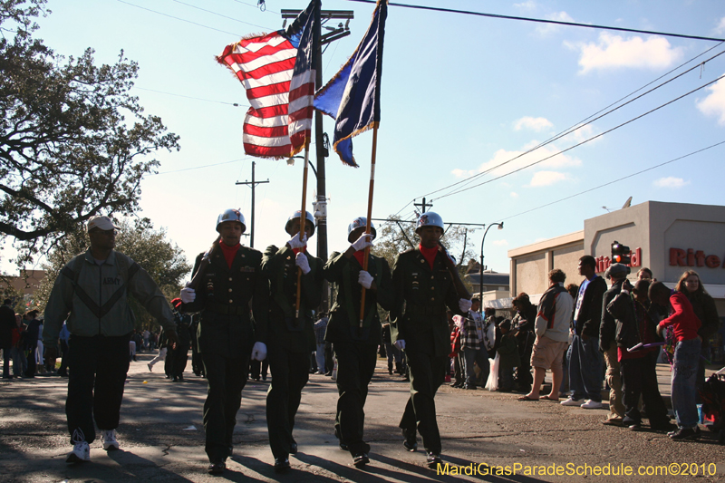 Krewe-of-Pontchartrain-2010-Mardi-Gras-Uptown-3834