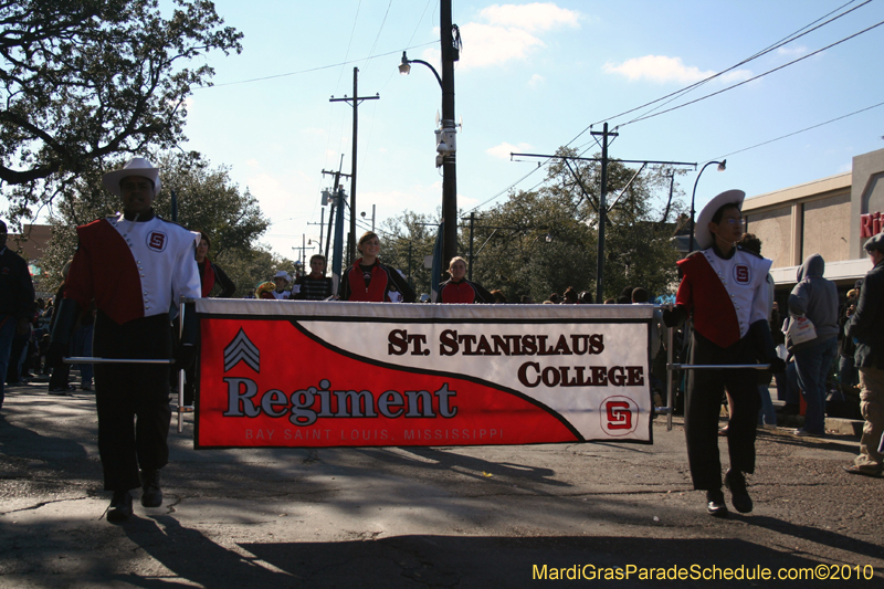 Krewe-of-Pontchartrain-2010-Mardi-Gras-Uptown-3840