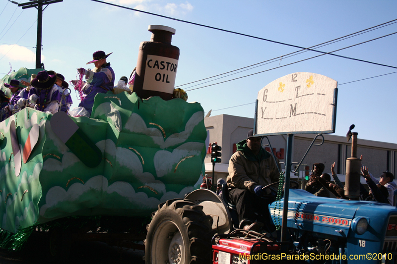 Krewe-of-Pontchartrain-2010-Mardi-Gras-Uptown-3845