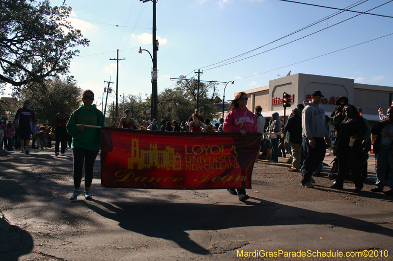 Krewe-of-Pontchartrain-2010-Mardi-Gras-Uptown-3850