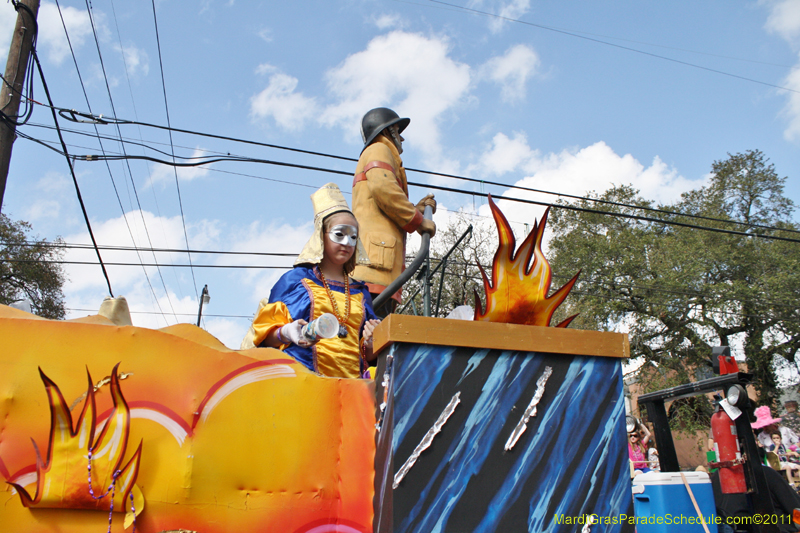 Krewe-of-Pontchartrain-2011-0087