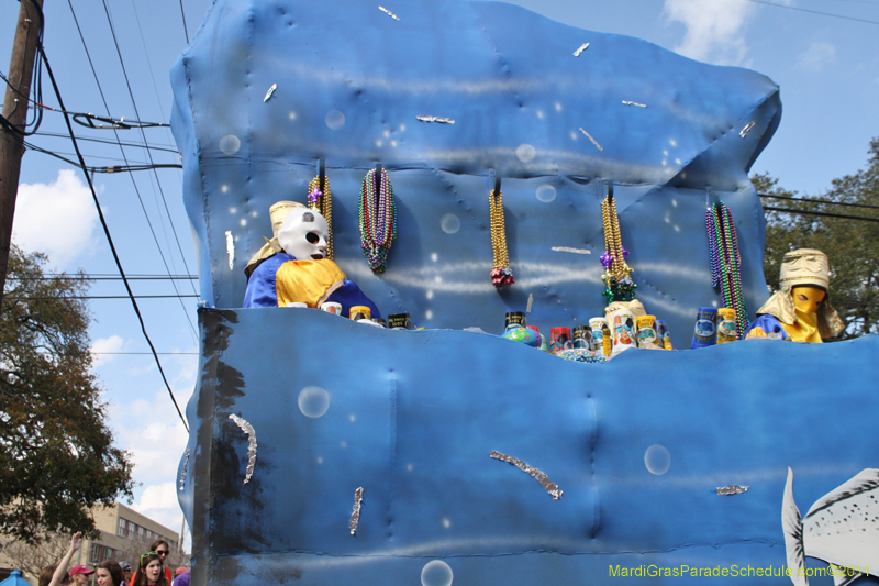 Krewe-of-Pontchartrain-2011-0103