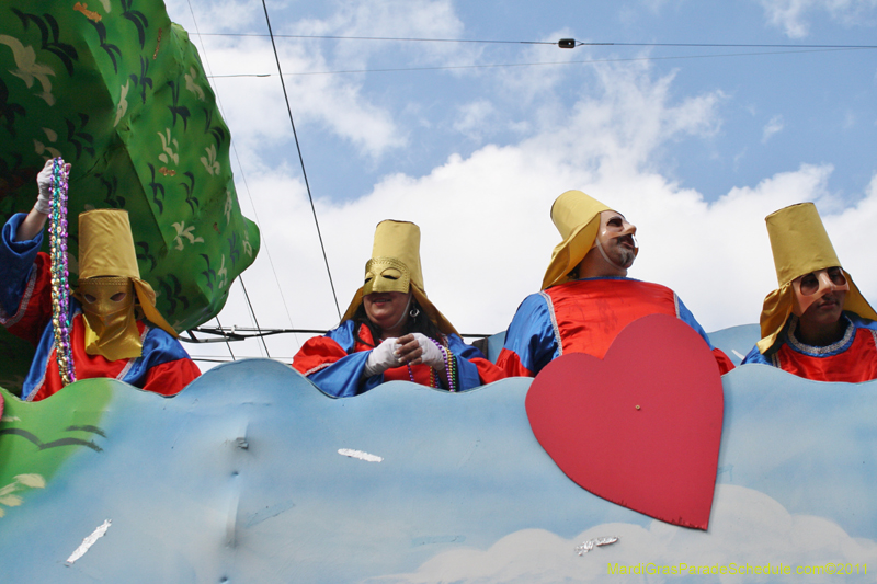 Krewe-of-Pontchartrain-2011-0130