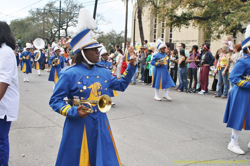 Krewe-of-Pontchartrain-2011-0143