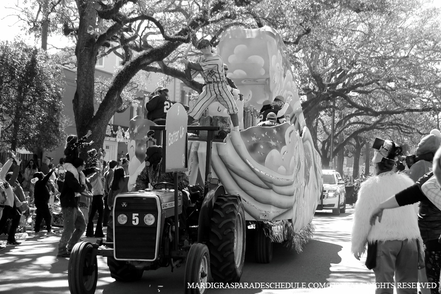 Krewe-of-Pontchartrain00104-2022