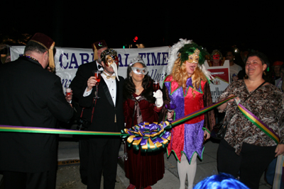 2008-Mardi_Gras-Phunny-Phorty-Phellows-Before-the-Streetcar-Ride-3376