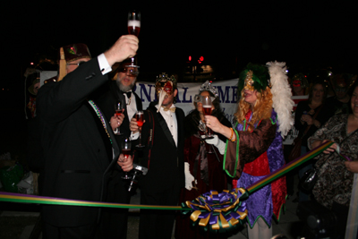 2008-Mardi_Gras-Phunny-Phorty-Phellows-Before-the-Streetcar-Ride-3385