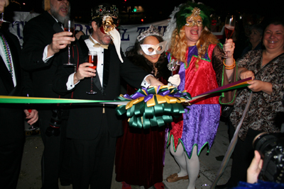 2008-Mardi_Gras-Phunny-Phorty-Phellows-Before-the-Streetcar-Ride-3400