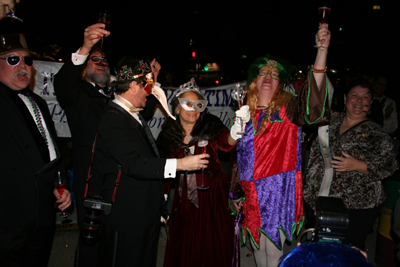 2008-Mardi_Gras-Phunny-Phorty-Phellows-Before-the-Streetcar-Ride-3404