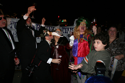 2008-Mardi_Gras-Phunny-Phorty-Phellows-Before-the-Streetcar-Ride-3405