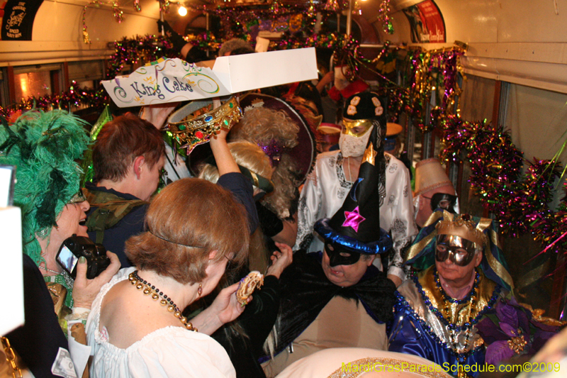 2009-Phunny-Phorty-Phellows-Twelfth-Night-Streetcar-Ride-New-Orleans-Mardi-Gras-0144