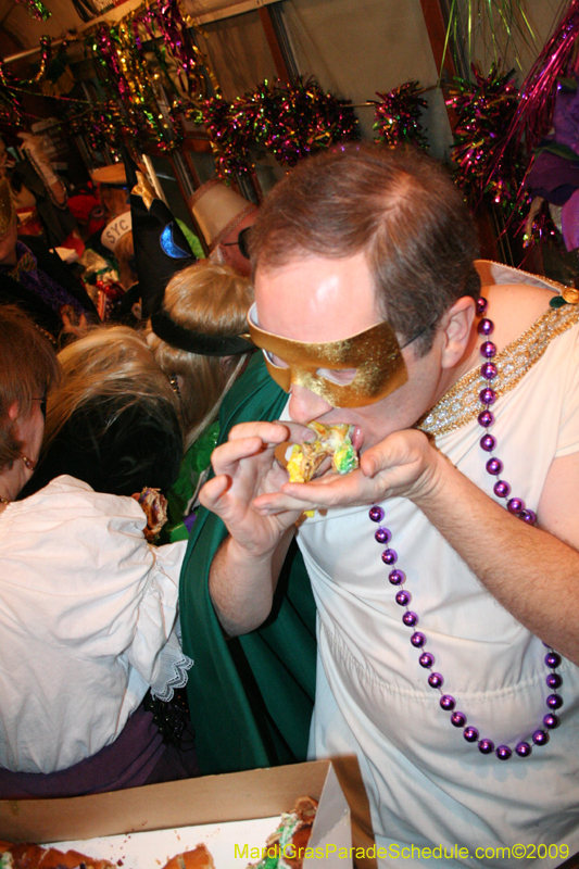 2009-Phunny-Phorty-Phellows-Twelfth-Night-Streetcar-Ride-New-Orleans-Mardi-Gras-0146