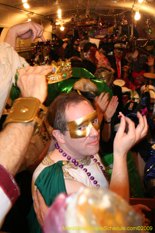 2009-Phunny-Phorty-Phellows-Twelfth-Night-Streetcar-Ride-New-Orleans-Mardi-Gras-0155