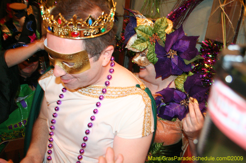 2009-Phunny-Phorty-Phellows-Twelfth-Night-Streetcar-Ride-New-Orleans-Mardi-Gras-0159