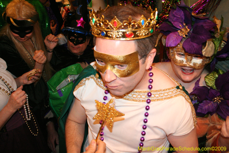 2009-Phunny-Phorty-Phellows-Twelfth-Night-Streetcar-Ride-New-Orleans-Mardi-Gras-0161