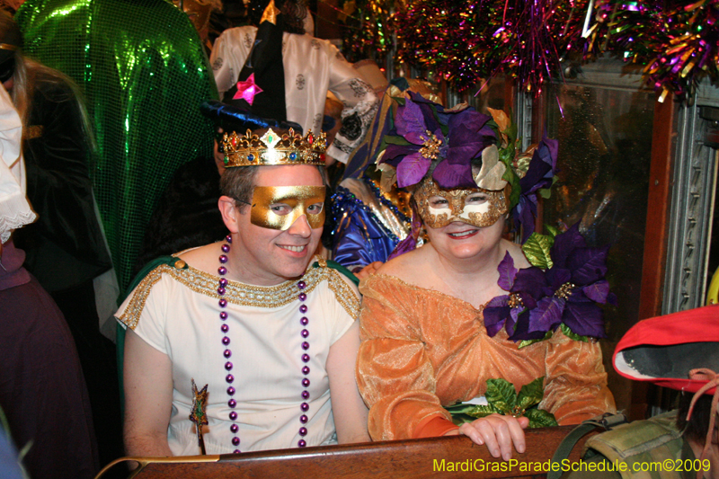 2009-Phunny-Phorty-Phellows-Twelfth-Night-Streetcar-Ride-New-Orleans-Mardi-Gras-0177