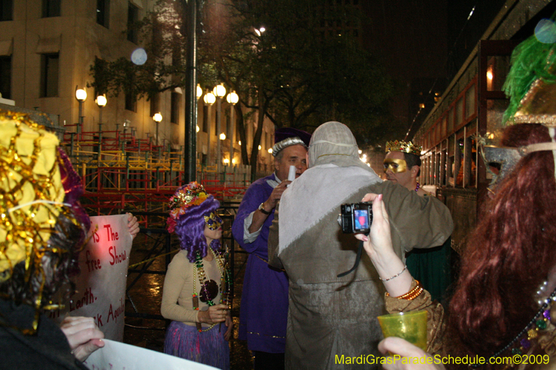 2009-Phunny-Phorty-Phellows-Twelfth-Night-Streetcar-Ride-New-Orleans-Mardi-Gras-0187