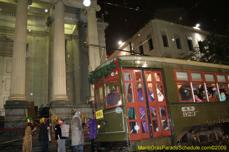 2009-Phunny-Phorty-Phellows-Twelfth-Night-Streetcar-Ride-New-Orleans-Mardi-Gras-0193