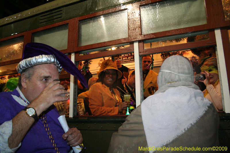 2009-Phunny-Phorty-Phellows-Twelfth-Night-Streetcar-Ride-New-Orleans-Mardi-Gras-0206