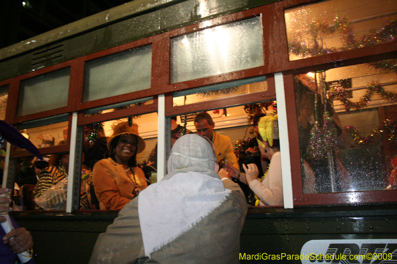 2009-Phunny-Phorty-Phellows-Twelfth-Night-Streetcar-Ride-New-Orleans-Mardi-Gras-0207