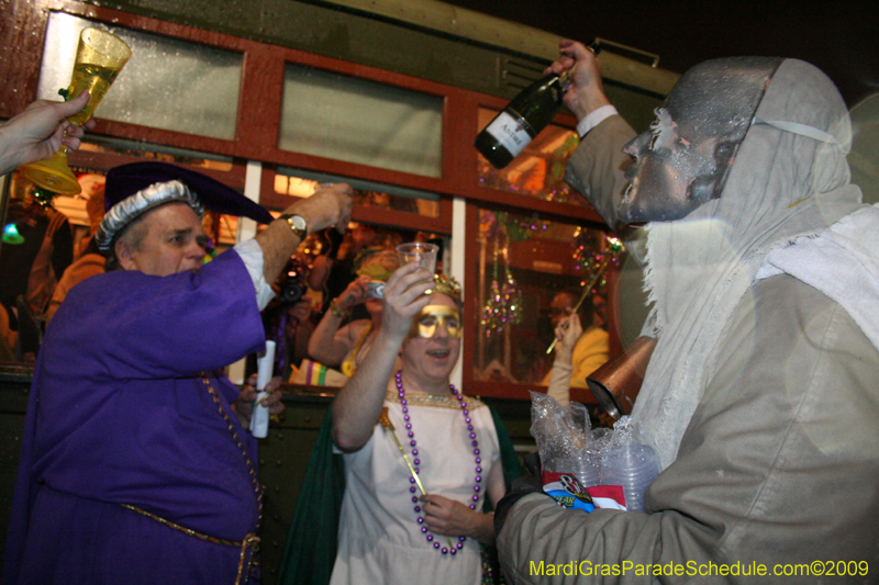 2009-Phunny-Phorty-Phellows-Twelfth-Night-Streetcar-Ride-New-Orleans-Mardi-Gras-0218