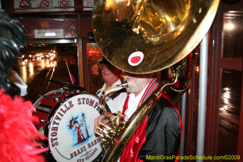 2009-Phunny-Phorty-Phellows-Twelfth-Night-Streetcar-Ride-New-Orleans-Mardi-Gras-0235