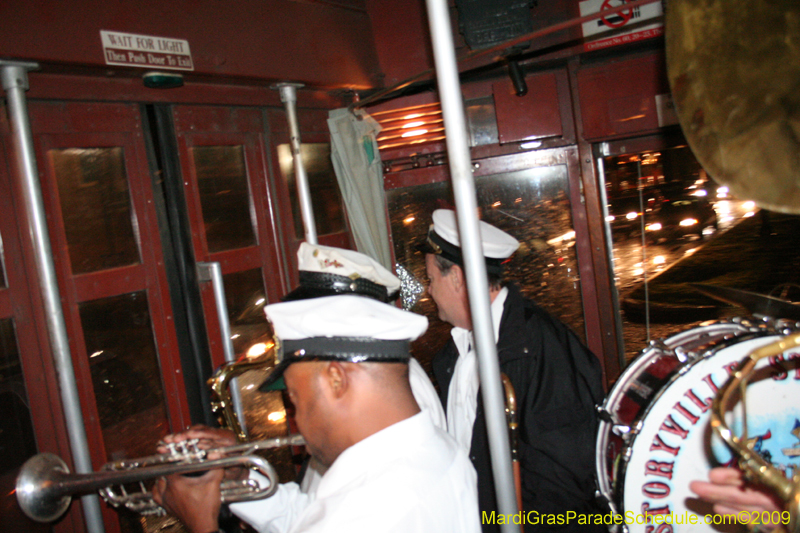 2009-Phunny-Phorty-Phellows-Twelfth-Night-Streetcar-Ride-New-Orleans-Mardi-Gras-0239