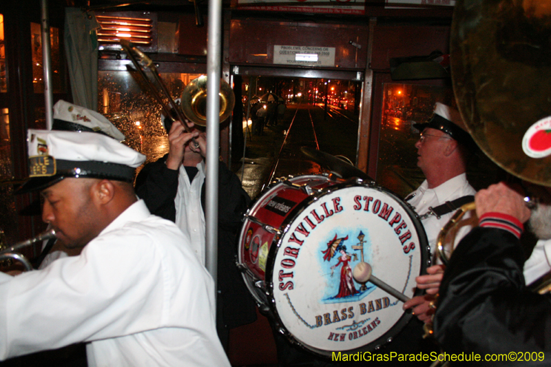 2009-Phunny-Phorty-Phellows-Twelfth-Night-Streetcar-Ride-New-Orleans-Mardi-Gras-0251