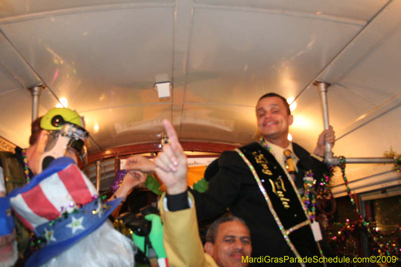 2009-Phunny-Phorty-Phellows-Twelfth-Night-Streetcar-Ride-New-Orleans-Mardi-Gras-0261