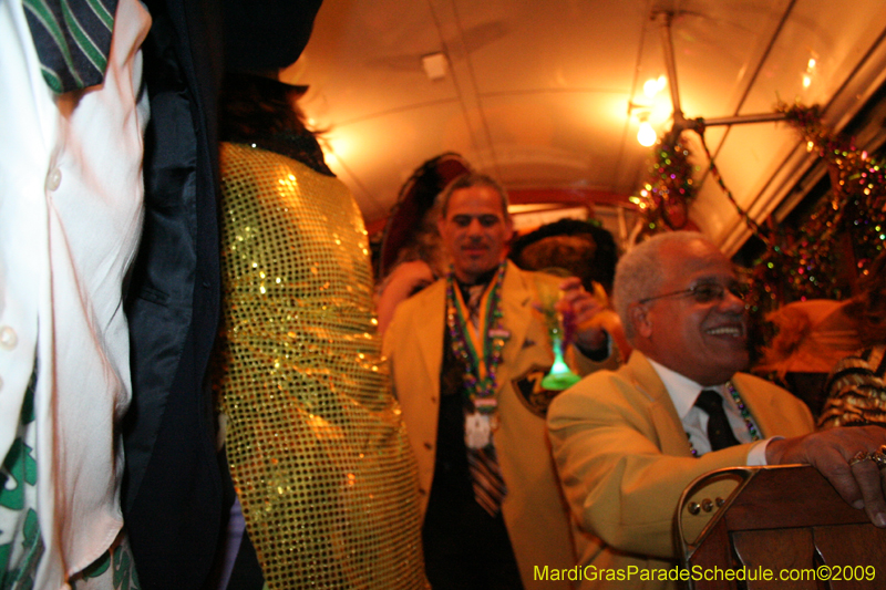 2009-Phunny-Phorty-Phellows-Twelfth-Night-Streetcar-Ride-New-Orleans-Mardi-Gras-0284