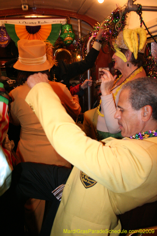 2009-Phunny-Phorty-Phellows-Twelfth-Night-Streetcar-Ride-New-Orleans-Mardi-Gras-0304