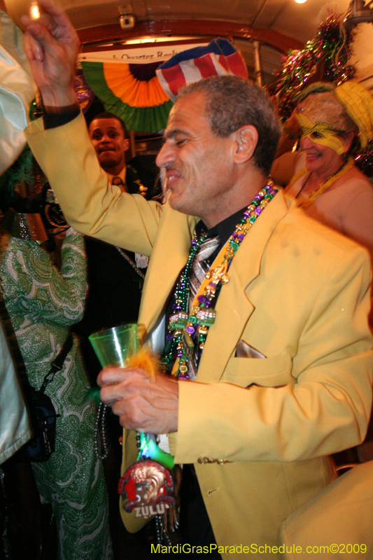 2009-Phunny-Phorty-Phellows-Twelfth-Night-Streetcar-Ride-New-Orleans-Mardi-Gras-0324