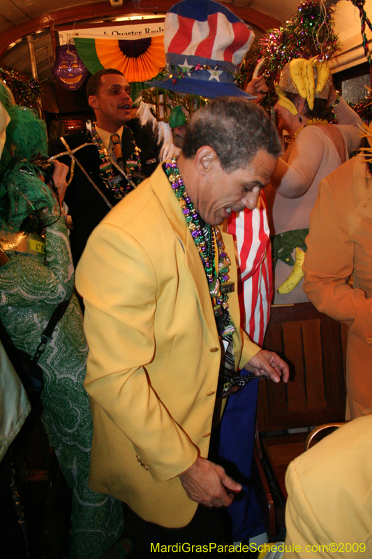 2009-Phunny-Phorty-Phellows-Twelfth-Night-Streetcar-Ride-New-Orleans-Mardi-Gras-0326