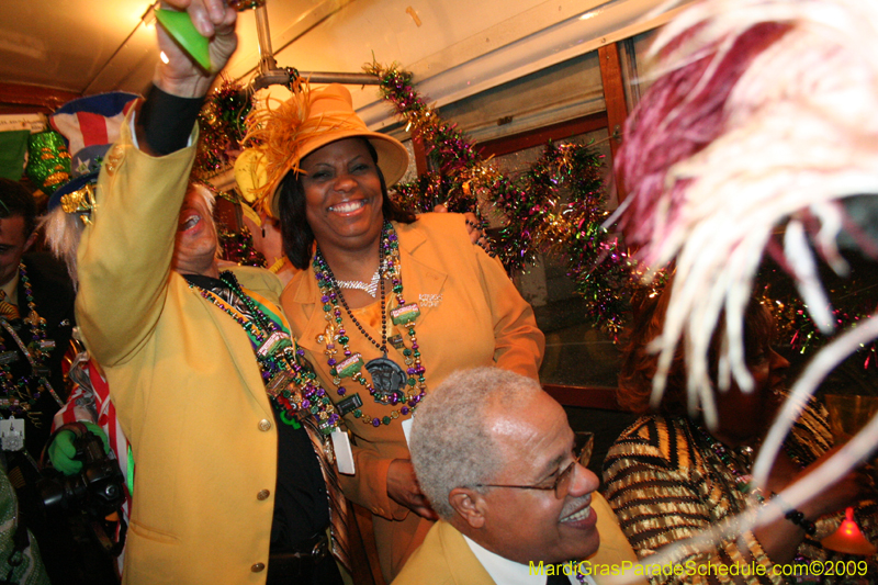 2009-Phunny-Phorty-Phellows-Twelfth-Night-Streetcar-Ride-New-Orleans-Mardi-Gras-0335