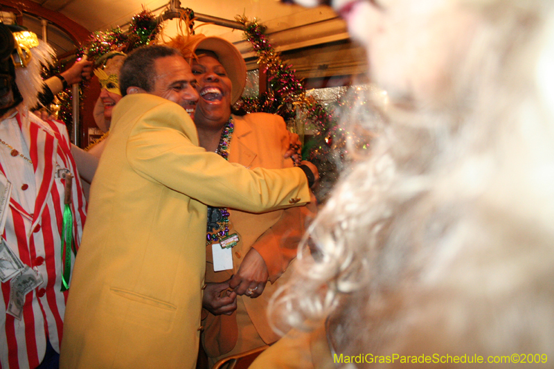 2009-Phunny-Phorty-Phellows-Twelfth-Night-Streetcar-Ride-New-Orleans-Mardi-Gras-0338