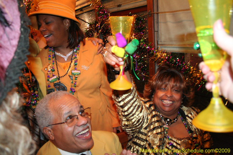 2009-Phunny-Phorty-Phellows-Twelfth-Night-Streetcar-Ride-New-Orleans-Mardi-Gras-0341