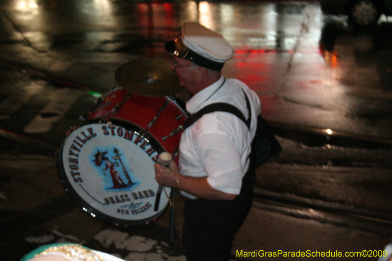 2009-Phunny-Phorty-Phellows-Twelfth-Night-Streetcar-Ride-New-Orleans-Mardi-Gras-0348