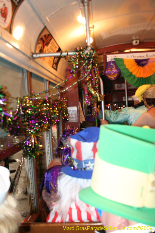 2009-Phunny-Phorty-Phellows-Twelfth-Night-Streetcar-Ride-New-Orleans-Mardi-Gras-0351