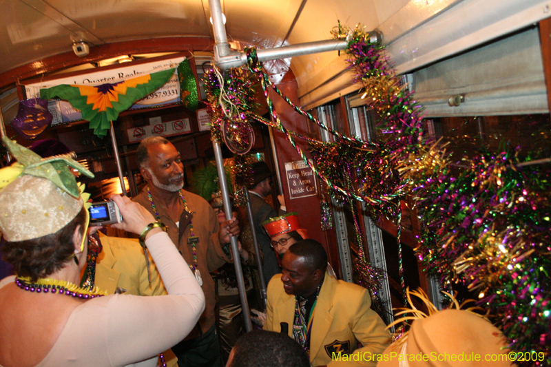 2009-Phunny-Phorty-Phellows-Twelfth-Night-Streetcar-Ride-New-Orleans-Mardi-Gras-0357