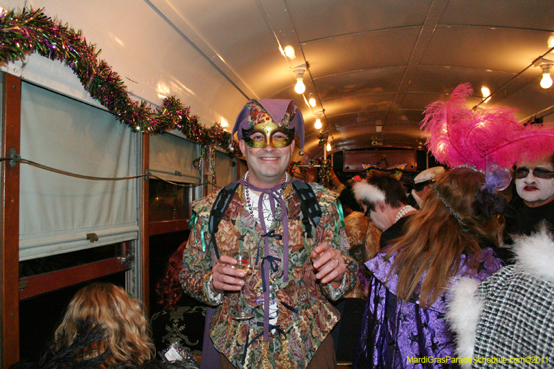 Phunny-Phorty-Phellows-Mardi-Gras-2011-New-Orleans-0129