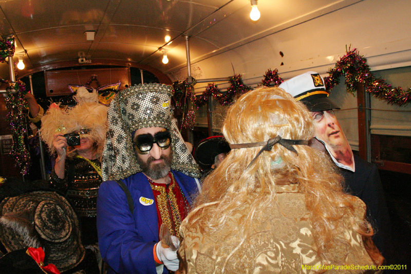 Phunny-Phorty-Phellows-Mardi-Gras-2011-New-Orleans-0132