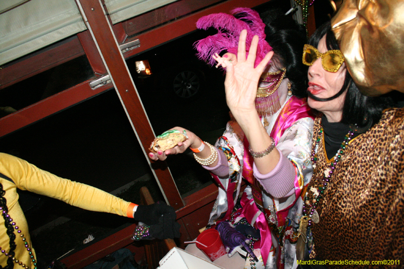 Phunny-Phorty-Phellows-Mardi-Gras-2011-New-Orleans-0146