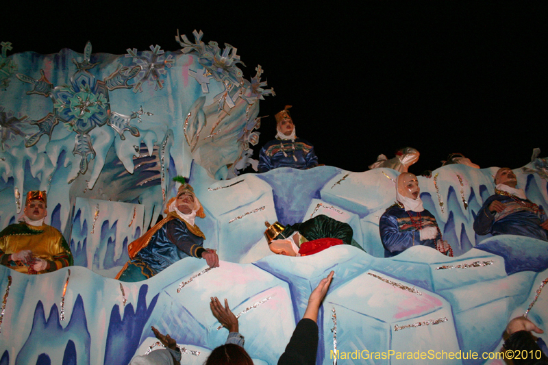 Krewe-of-Proteus-2010-Mardi-Gras-New-Orleans-9736